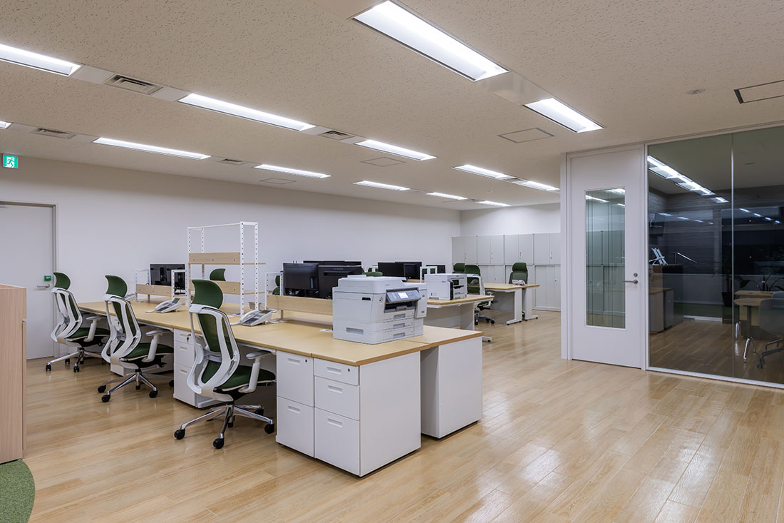 服部商事株式会社様 改装後のオフィス