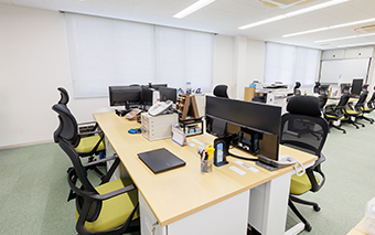 非破壊検査株式会社様 ワークスペース