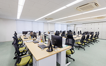 非破壊検査株式会社様 ワークスペース