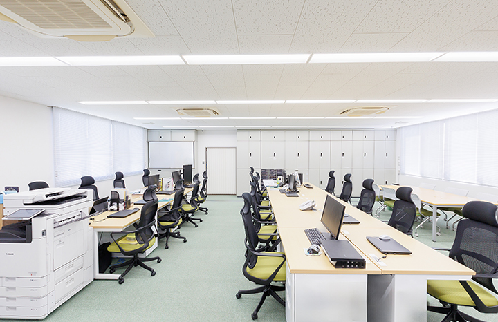 非破壊検査株式会社様 ワークスペース