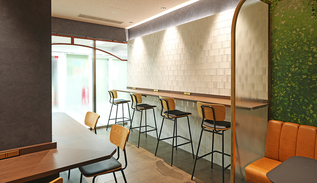 京阪建物株式会社様 カウンター席