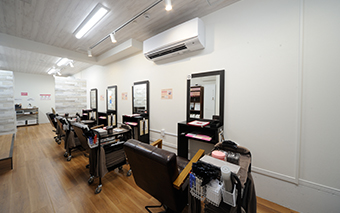 COLOR PLUS 京都店（株式会社マスターピース）様 店内スペース