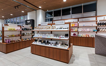 NOIN beauty 蔦屋書店 龍ヶ崎 / 株式会社トップカルチャー様 ディスプレイスペース