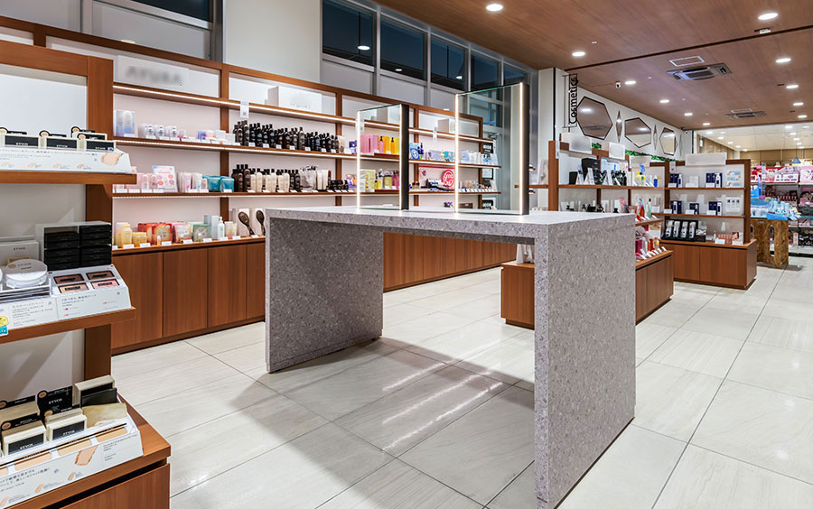 NOIN beauty 蔦屋書店 龍ヶ崎 / 株式会社トップカルチャー様 セルフメイクスペース