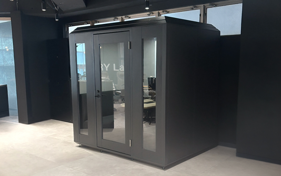 神奈川・横浜元町ショールーム × MODERN THEORY Lab. 個室ブース