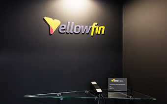 YellowfinJapan エントランスデザイン