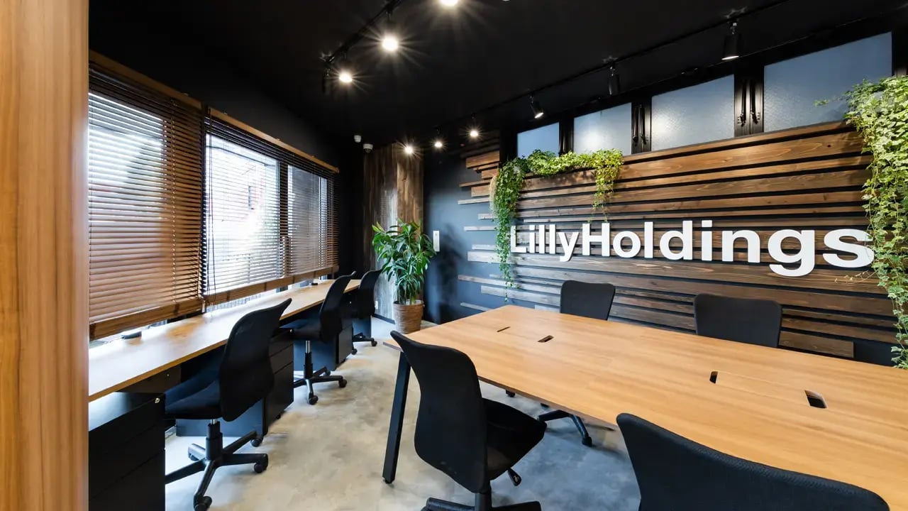 株式会社LillyHoldings 様｜オフィスデザイン・レイアウト 施工事例｜オフィスコム株式会社