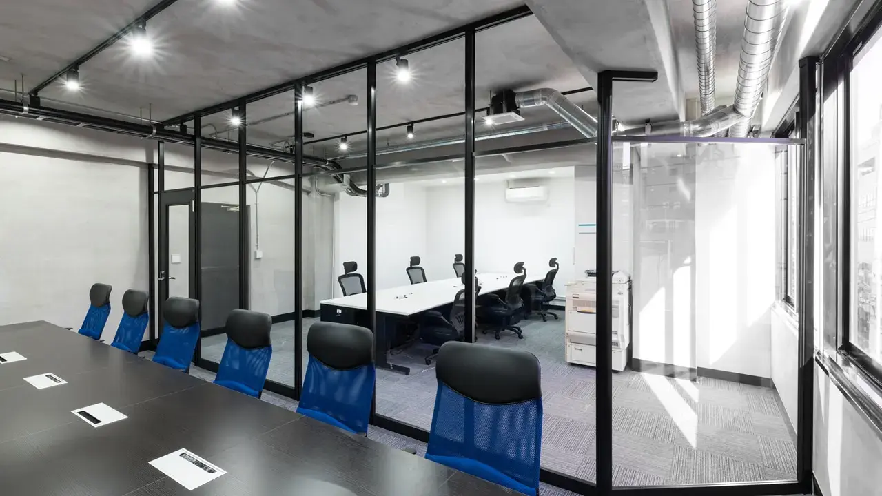 株式会社カズキ 様｜オフィスデザイン・レイアウト 施工事例