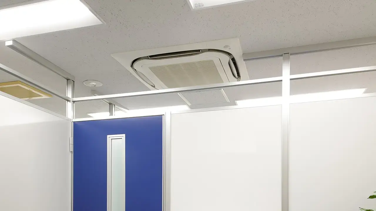 オフィス入口のパーテーションに施すべき3つのセキュリティ対策とは