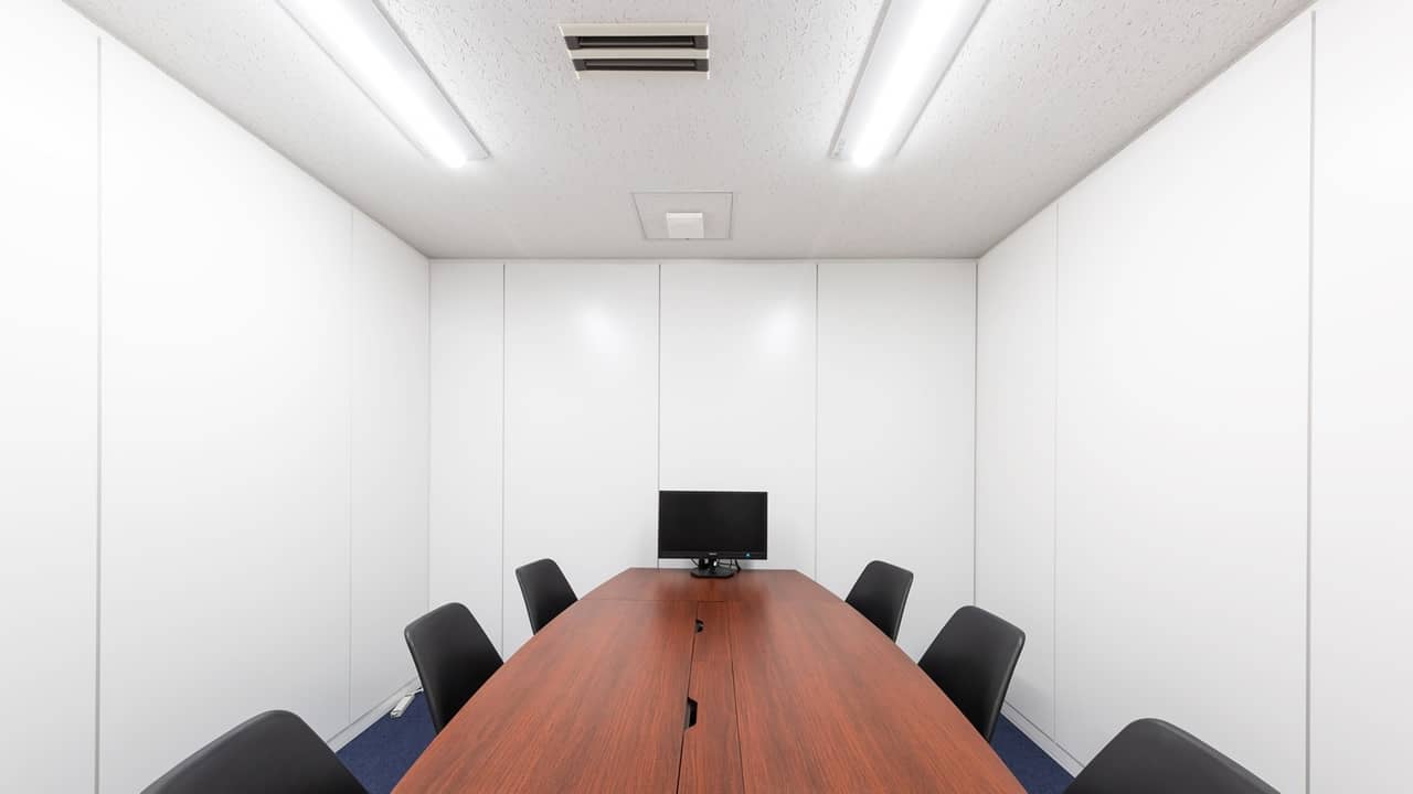 オフィスの防音対策は会議室にあり！音漏れの原因と遮音方法について徹底解説