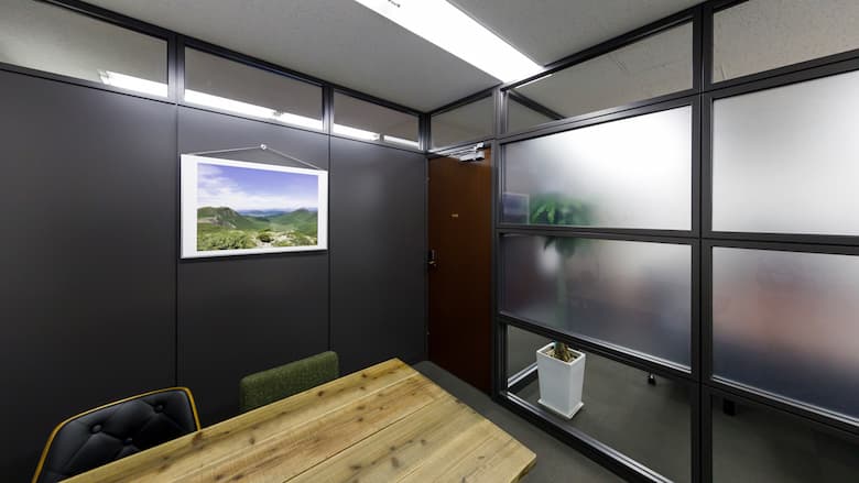 セミオープンタイプ設置事例 かなで法律事務所様