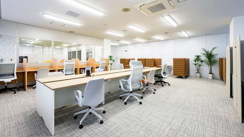 三桜工業株式会社 様｜オフィスデザイン・レイアウト 施工事例