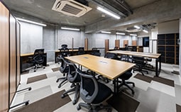 株式会社エムアンドアール様