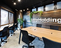 株式会社LillyHoldings 様