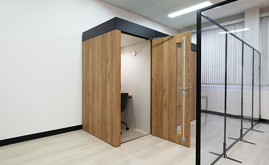 日本エア・リキード合同会社様 個室ブース