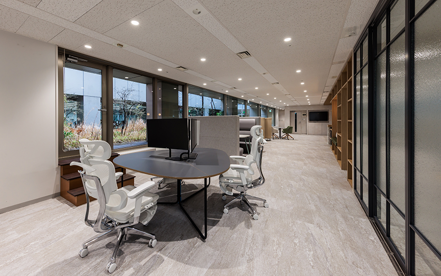 ガイオ・テクノロジー株式会社様 グループワークスペース