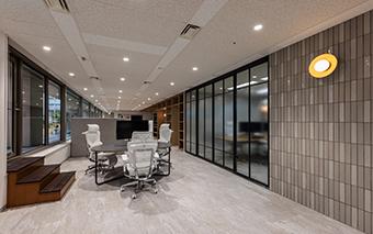 ガイオ・テクノロジー株式会社様 グループワークスペース