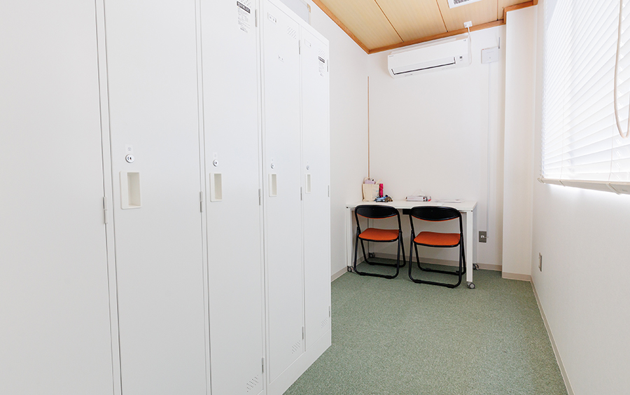 非破壊検査株式会社様 更衣室