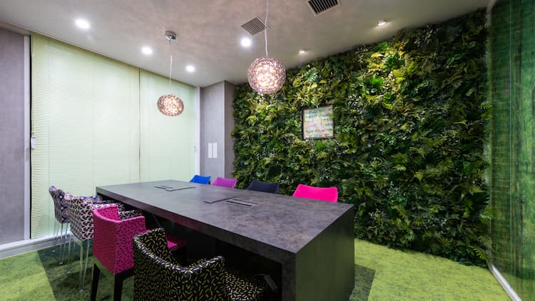 株式会社トゥーエイト 様|オフィスデザイン・レイアウト 施工事例