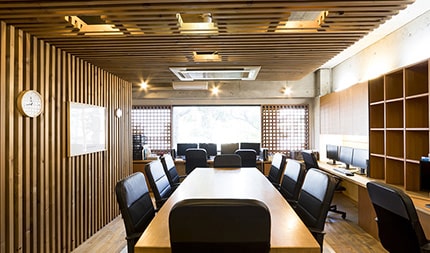 執務室・ワークスペースの照明